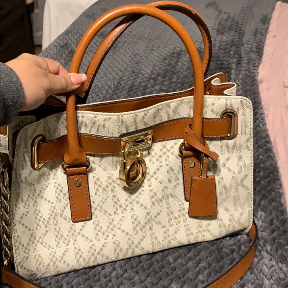Woman’s purse